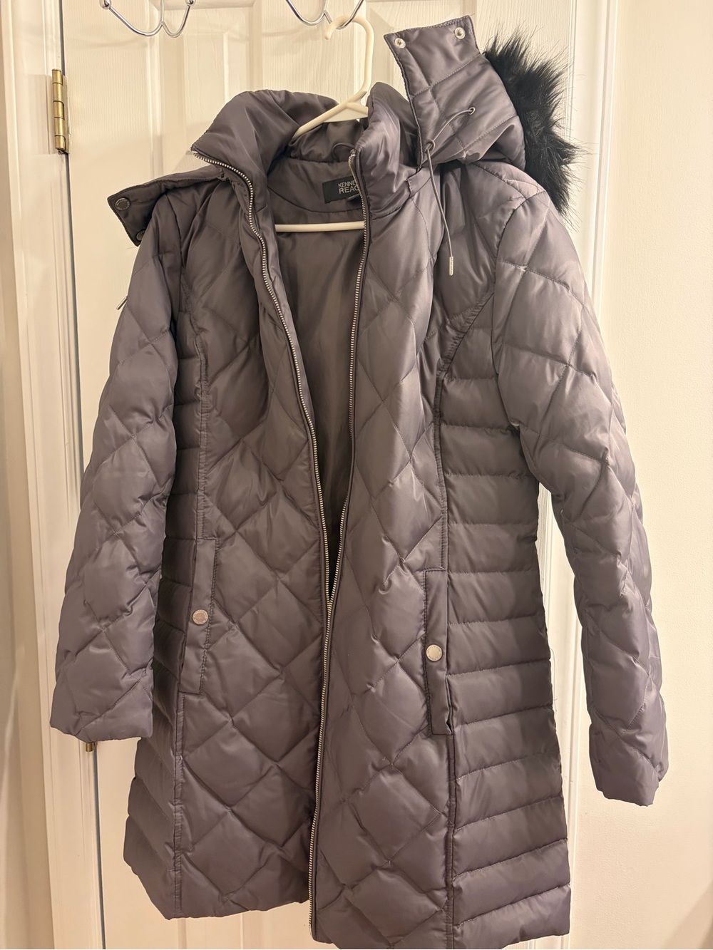 Kenneth Cole Quilted Hooded Puffer Coat in Gray with Faux-Fur Trim